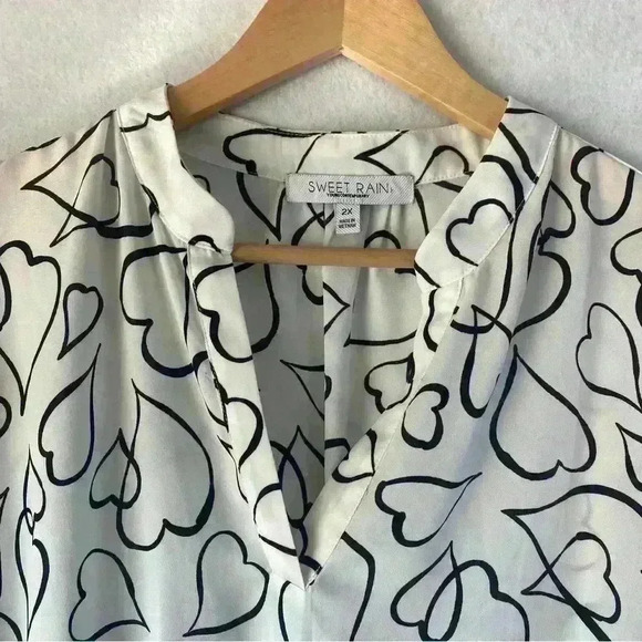 Sweet Rain Women's Heart Abstract Black White 3/4 Ruffle Sleeve Blouse Size 2X - Picture 3 of 10
